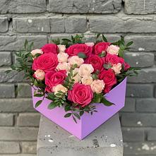 Цветочная композиция из Розы в коробке в Лукерьино