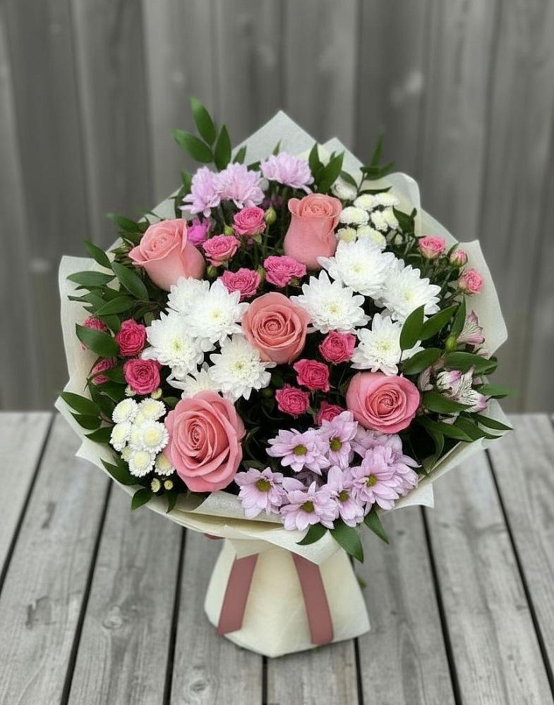 Букет цветов из: Альстромерии, Гвоздики, Розы и Хризантемы в Лукерьино