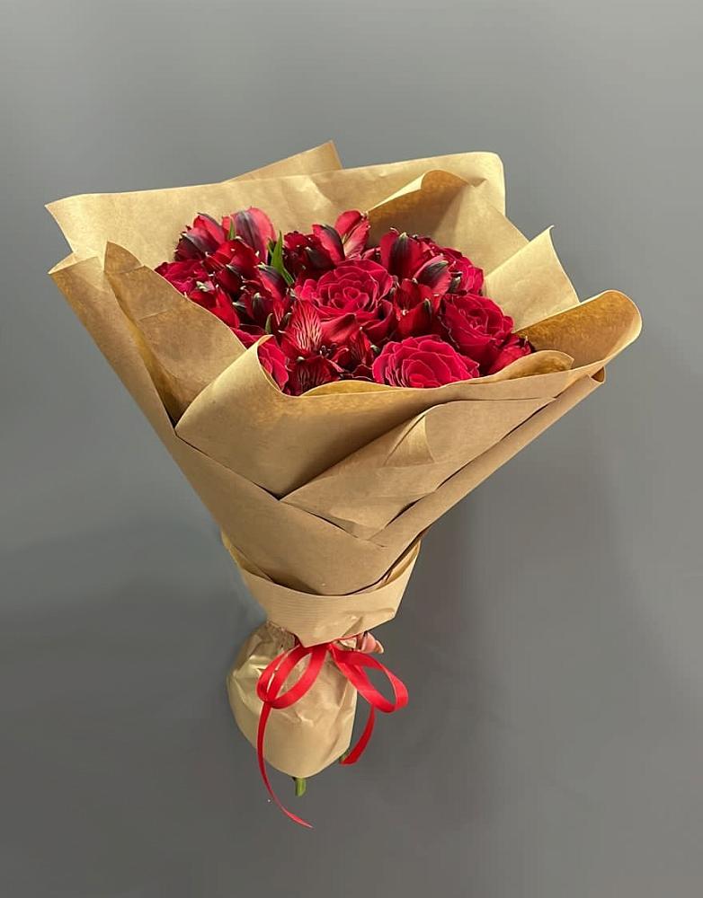 Букет цветов из: Альстромерии и Розы в Лукерьино