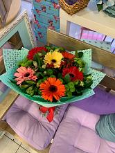 Букет цветов из:  Герберы, Хризантемы и Альстромерии #REPLACE_PRED# Лукерьино