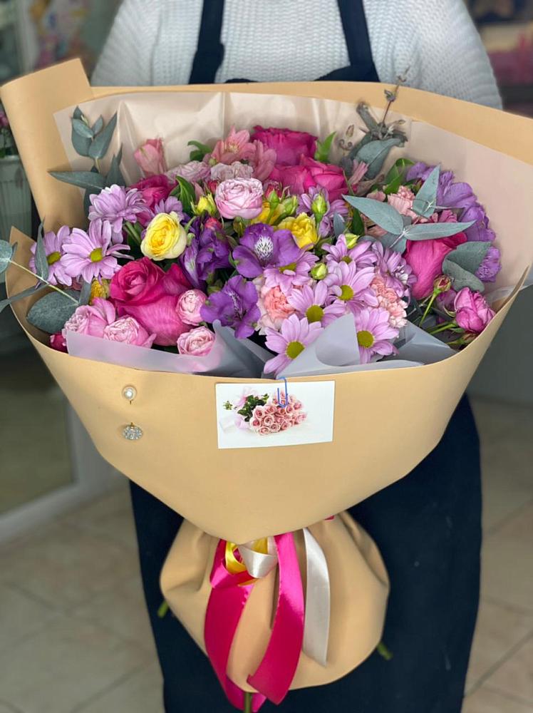 Букет цветов из: Хризантемы, Гвоздики и Альстромерии в Лукерьино