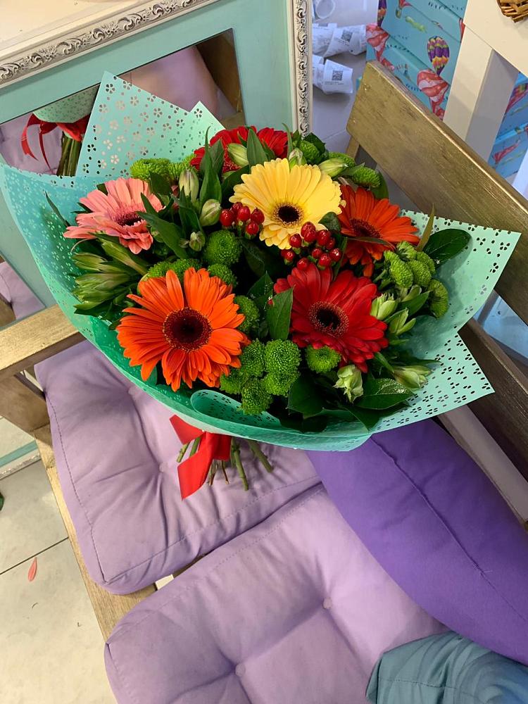 Букет цветов из: Герберы, Хризантемы и Альстромерии в Лукерьино