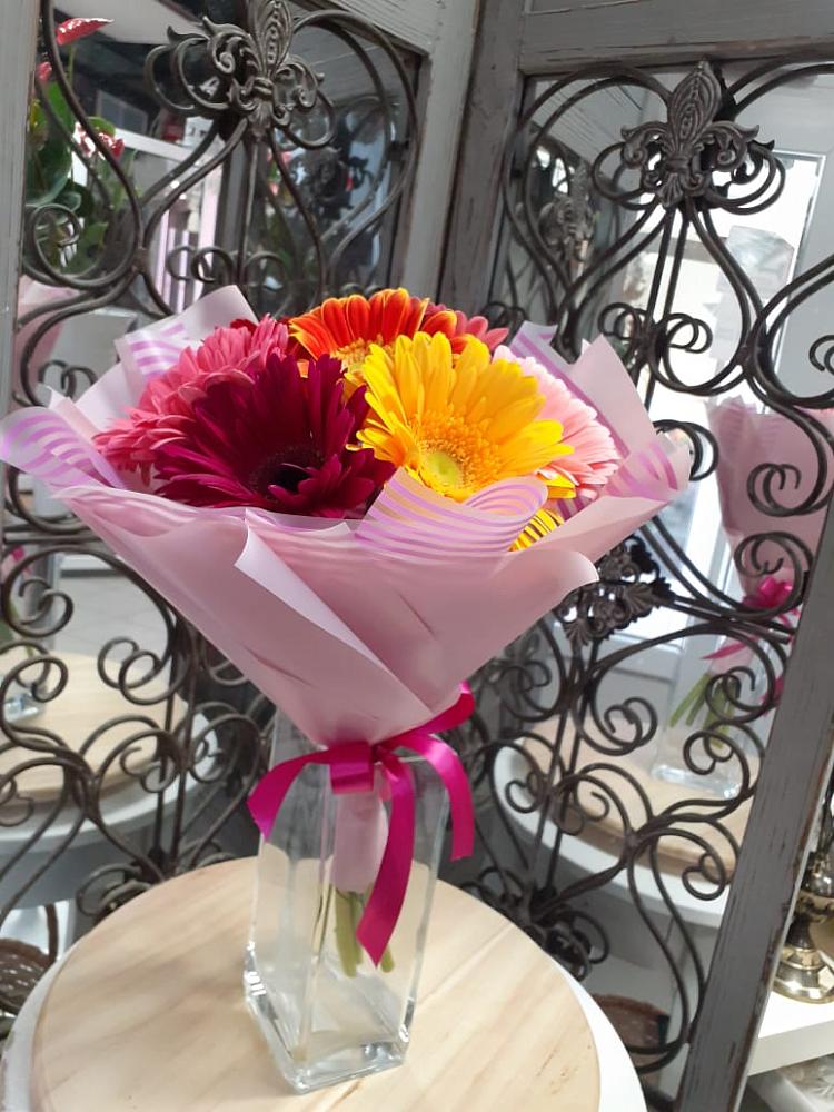 Букет цветов из: Герберы в Лукерьино