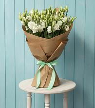 Букет цветов из:  Лизиантусы в Лукерьино