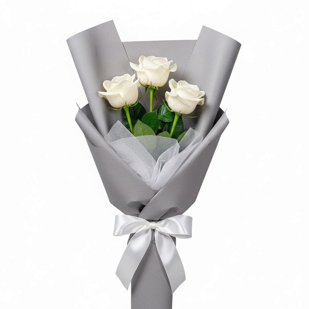 Букет 3 белые розы в Лукерьино