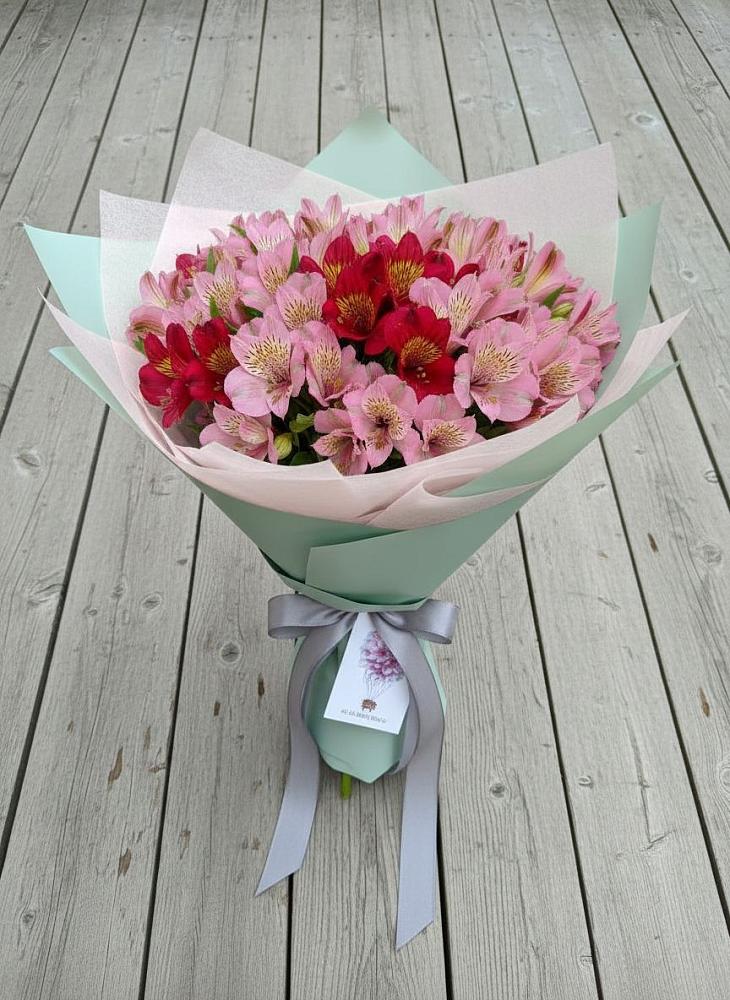 Букет цветов из: Альстромерии в Лукерьино