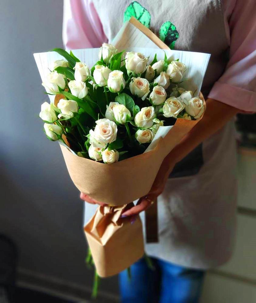 Букет цветов из: Розы в Лукерьино