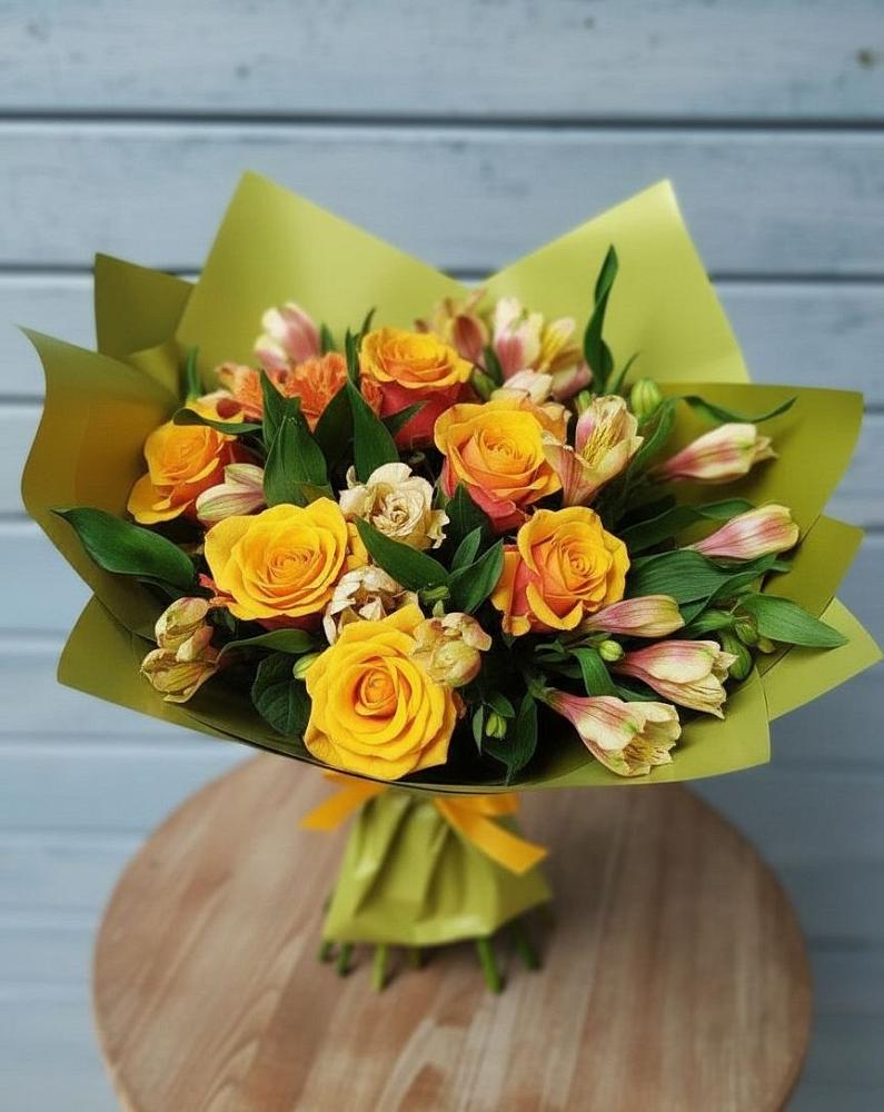 Букет цветов из: Альстромерии и Розы в Лукерьино