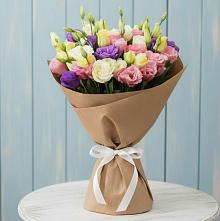 Букет цветов из:  Лизиантусы в Лукерьино