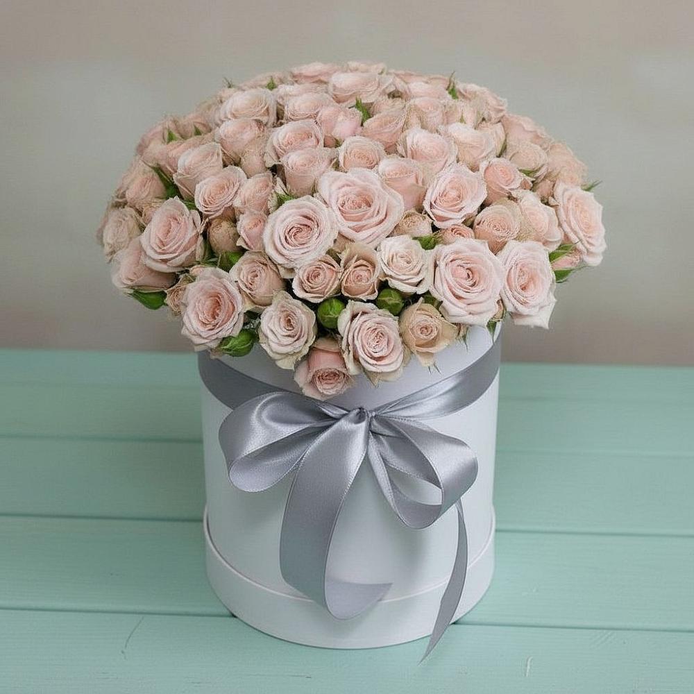 Цветочная композиция из Розы в шляпной коробке в Лукерьино